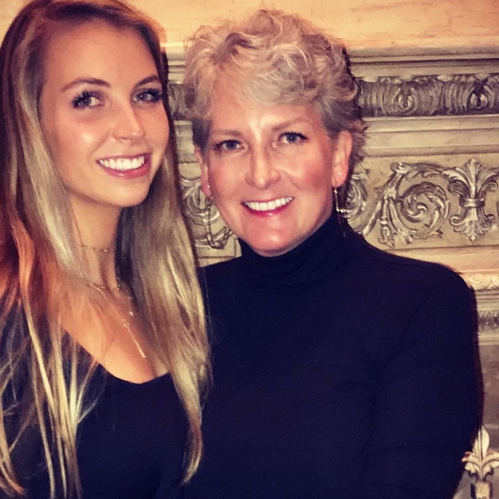 Meet your Posher, Delia